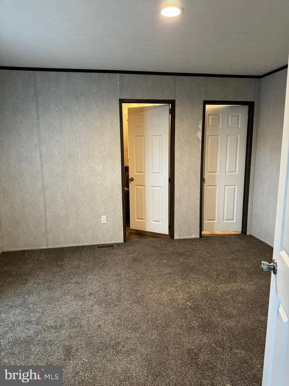 Building Photo - 11441 Tanyard Hill Rd