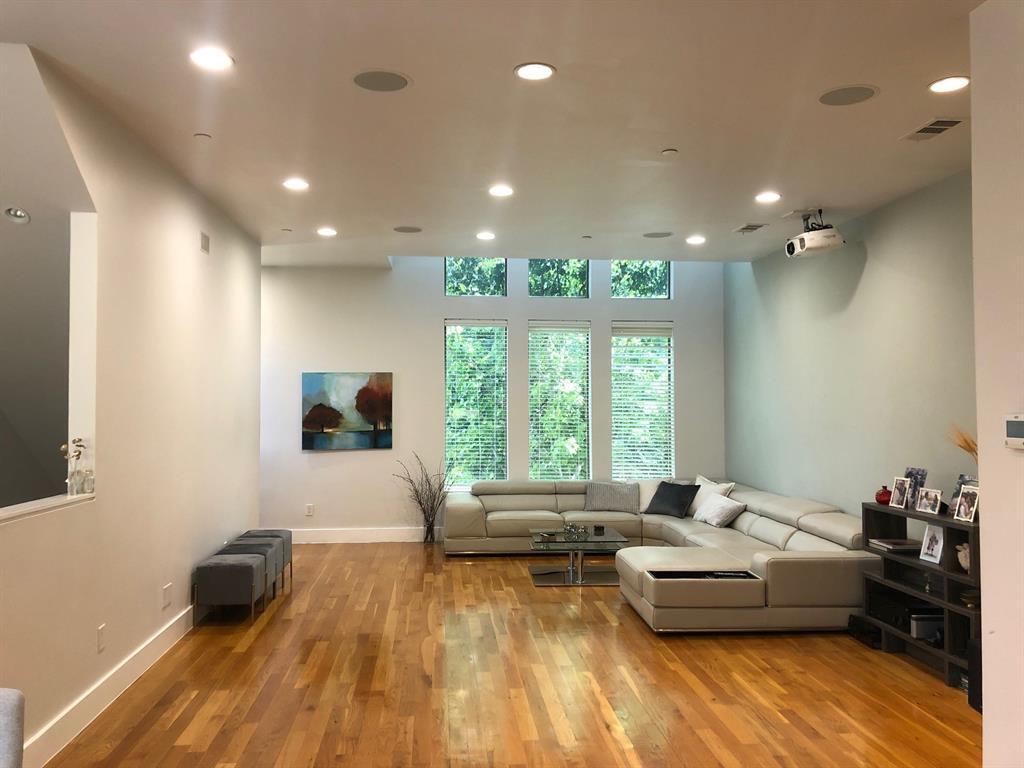 1600 N Haskell Ave. Unit 6, Dallas, TX 75204 Condo for Rent in Dallas