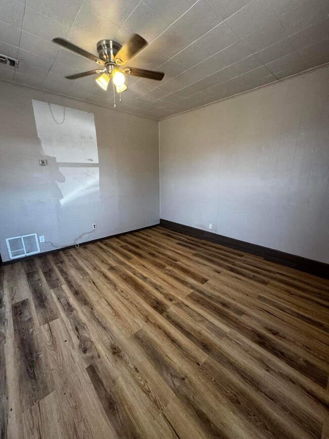 Foto del edificio - 11704 County Rd 6900