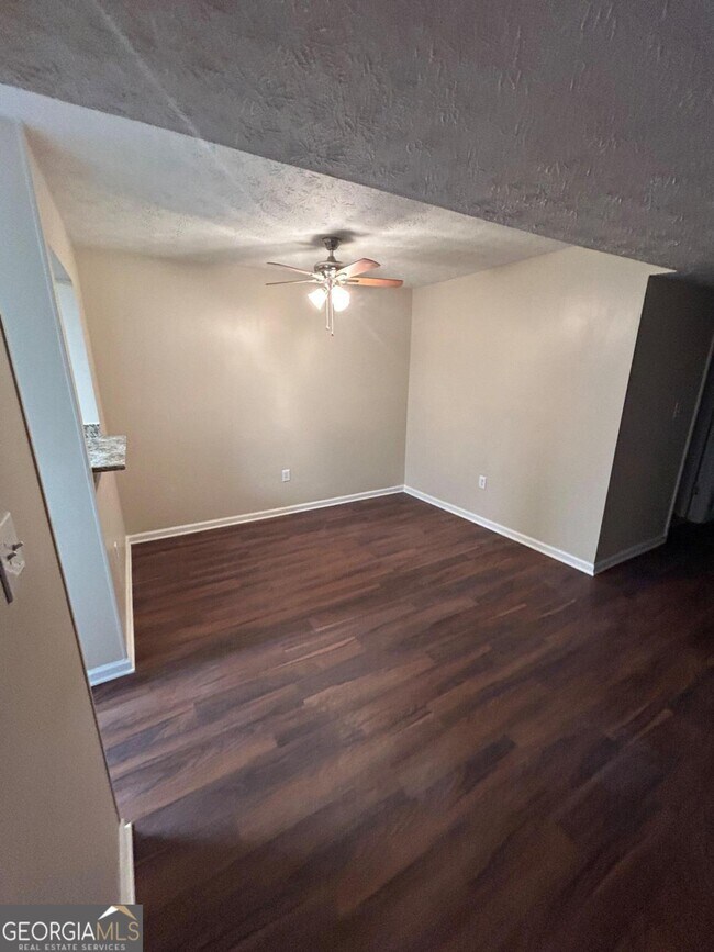 Building Photo - 1666 Northridge Dr