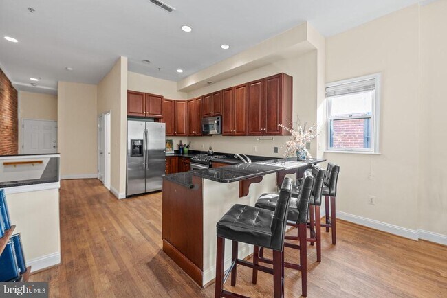 Building Photo - 1312 Euclid St NW