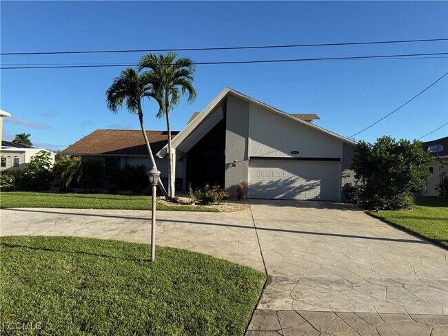 Foto del edificio - 3417 SW 8th St