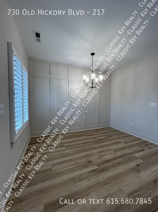 Foto del edificio - 730 Old Hickory Blvd