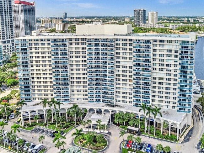 Foto del edificio - 3800 S Ocean Dr