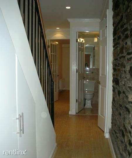 Building Photo - 452 W 49th St