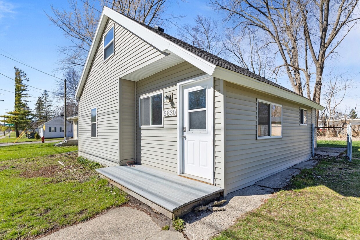 Affordable Comfort with Modern Updates in ... - Affordable Comfort with Modern Updates in ...