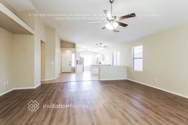Foto del edificio - 15139 W Melvin St