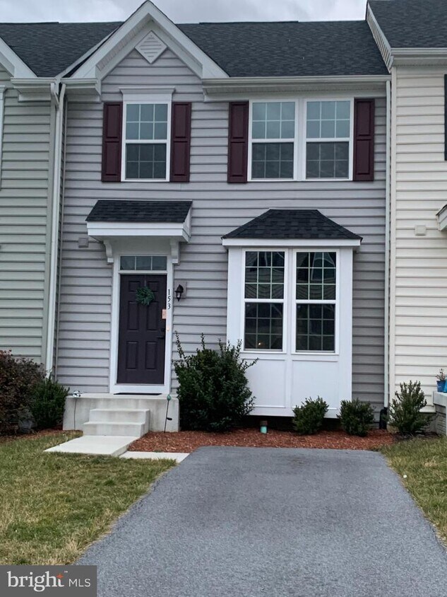 153 Ontario Dr, FALLING WATERS, WV 25419 Townhome Rentals in FALLING