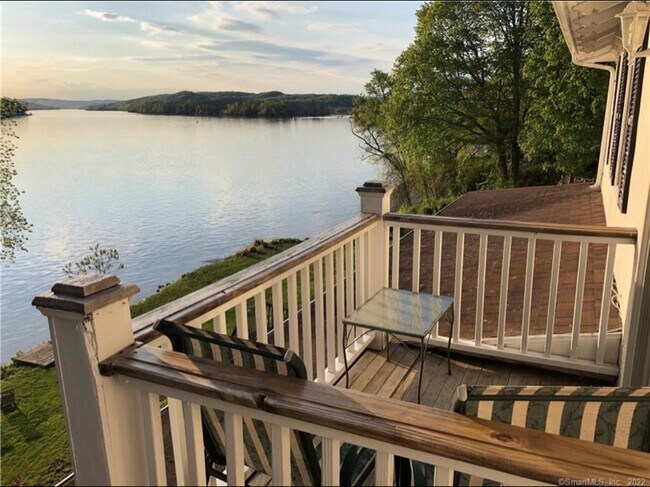 Foto del edificio - 83 Main St