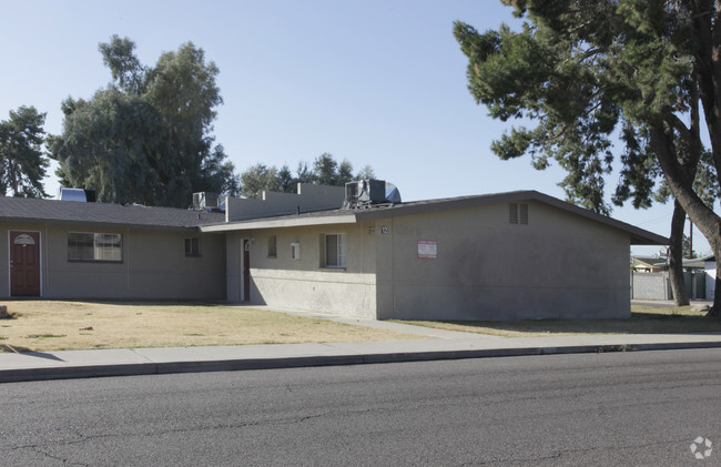 Building Photo - Goldcrest Apartments