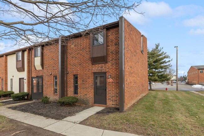 Building Photo - Spacious 3-Bedroom with Private Patio in Westerville