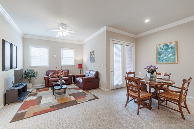 Building Photo - 2400 McCue Rd