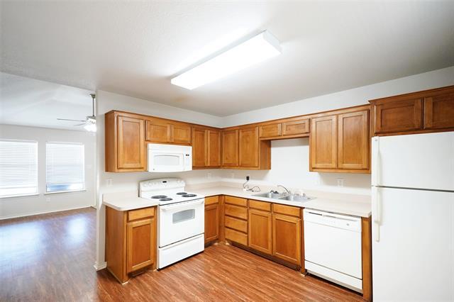 Building Photo - 145 Stewart Bend Ct