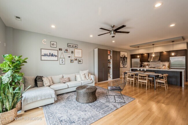 Foto del edificio - 650 N Morgan St