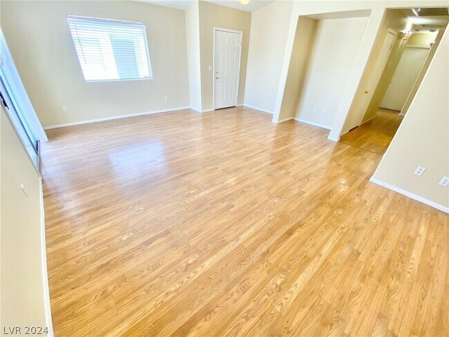 Foto del edificio - 5432 Eagle Claw Ave
