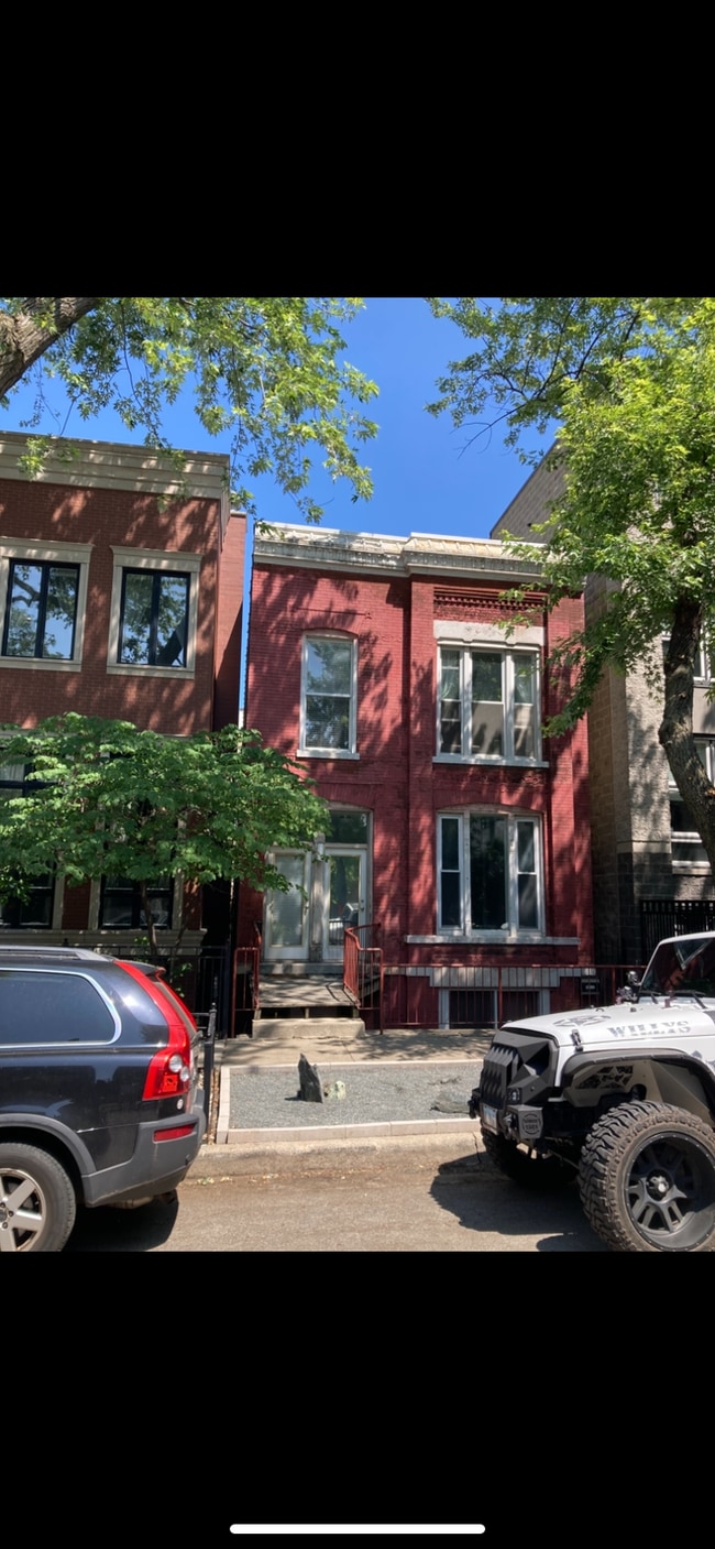 Building Photo - 1645 N Wolcott Ave