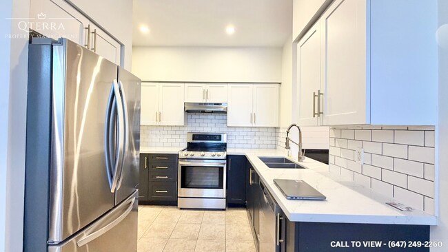 Photo du bâtiment - 388 Prince Of Wales Dr