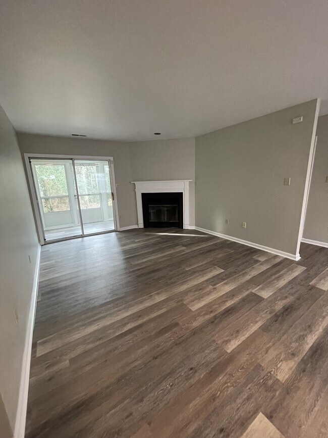 Foto del edificio - 1626 Glen Ave