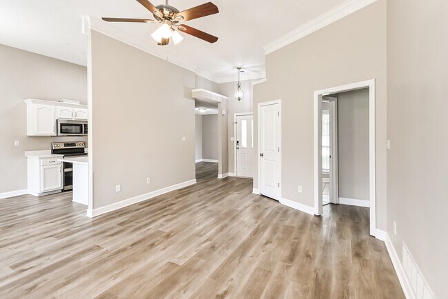 Building Photo - 838 Clearview Cove