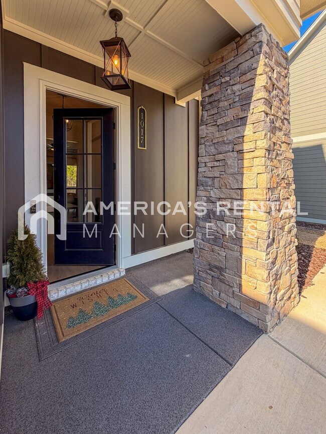 Foto del edificio - DEPOSIT PENDING! Modern Luxury in the Heart of Bradbury at Blackridge