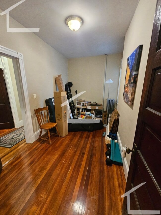 Foto del edificio - REALLY NICE 5 bed in Coolidge Corner....