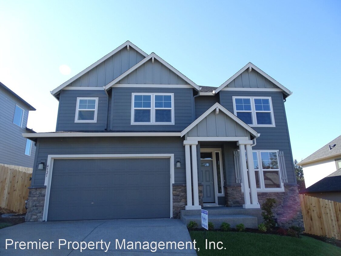Foto principal - 3 br, 2.5 bath House - 4121 NE Tacoma Ct