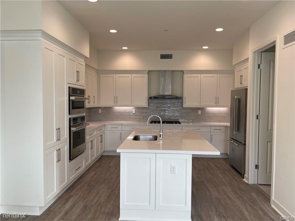 Primary Photo - 2 br, 1.5 bath Townhome - 3211 Doheny Way