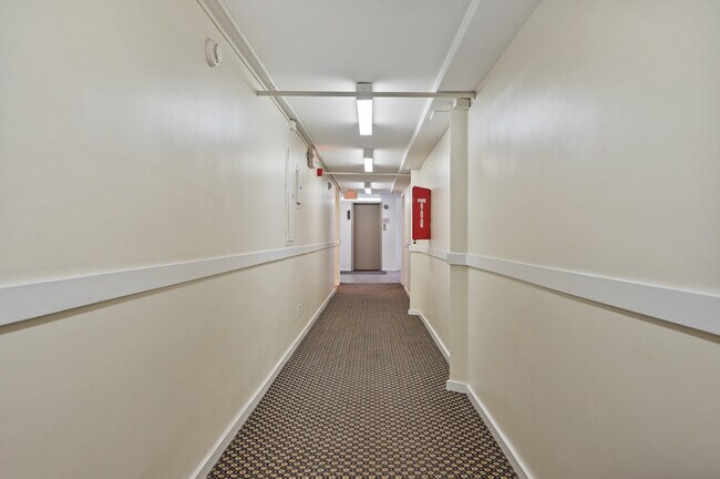 Foto del edificio - 5424 Fifth Ave