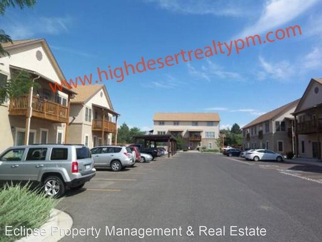 Primary Photo - 2 br, 2 bath House - 1202 Walnut Ave #4