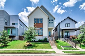 Building Photo - 6025 Seville Dr