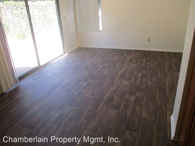 Building Photo - 3 br, 2.5 bath House - 1381 Longfellow Rd.