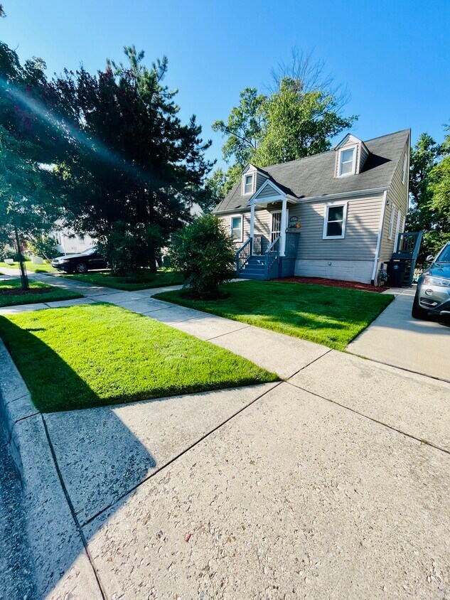 Foto principal - 3107 Madison St