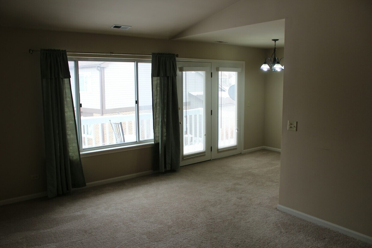 Primary Photo - 225 Brett Circle, Unit C