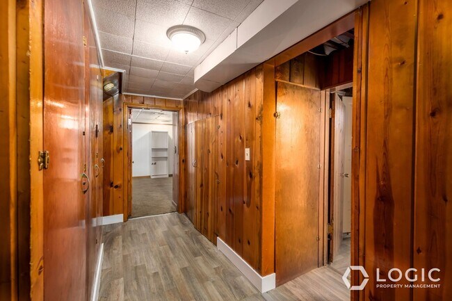 Building Photo - 654 32nd St