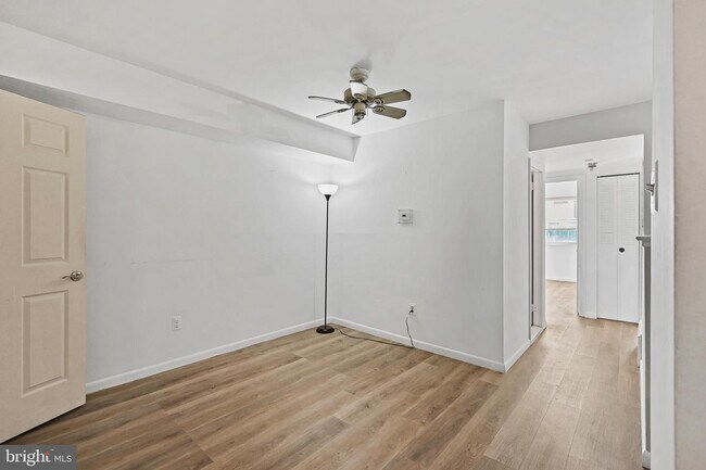 Building Photo - 10849 Academy Rd