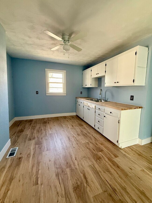 Foto del edificio - Single Family Home