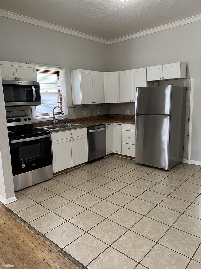 Foto del edificio - 3 br, 2 bath House - 1112 North Parker Avenue