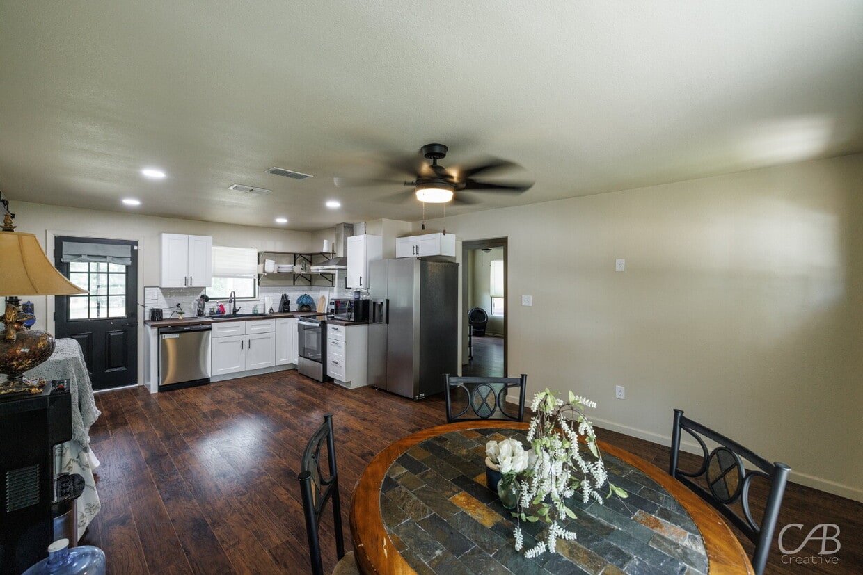 Primary Photo - For Lease