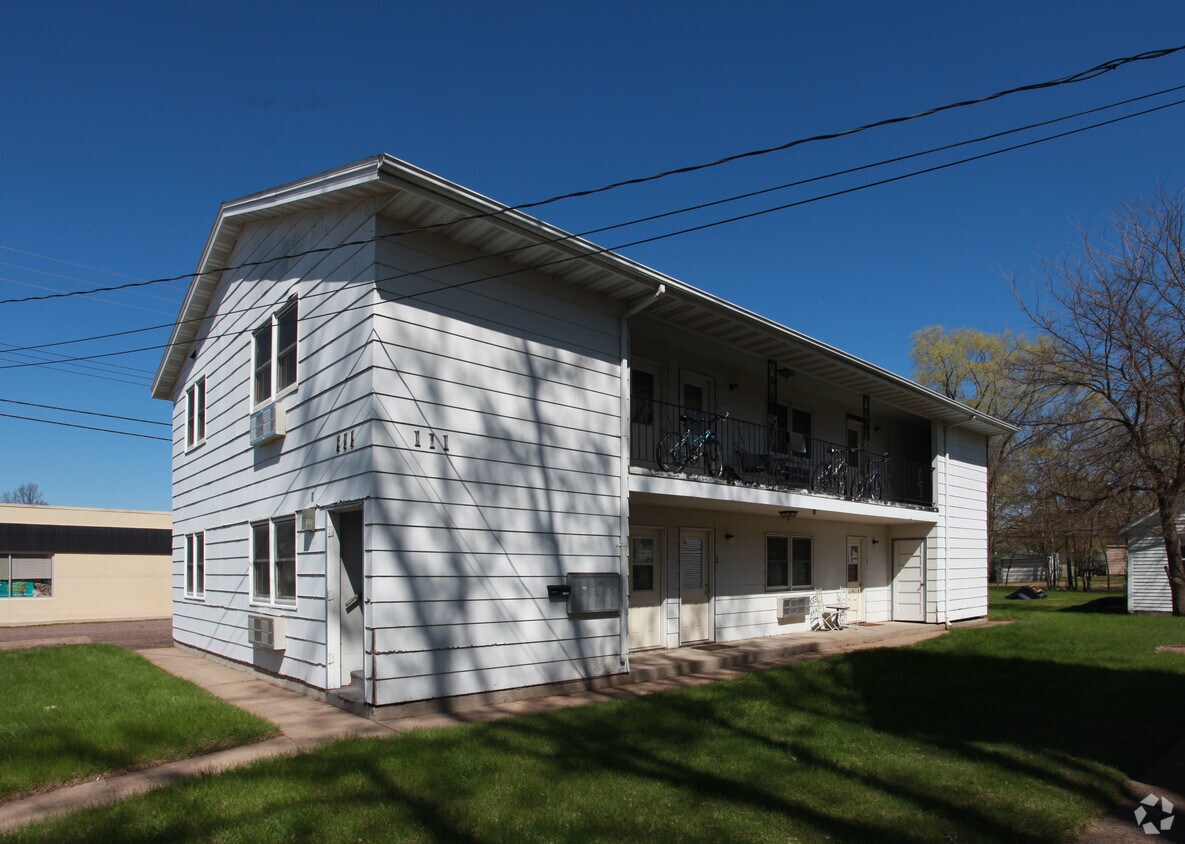 Primary Photo - 111 9th Ave
