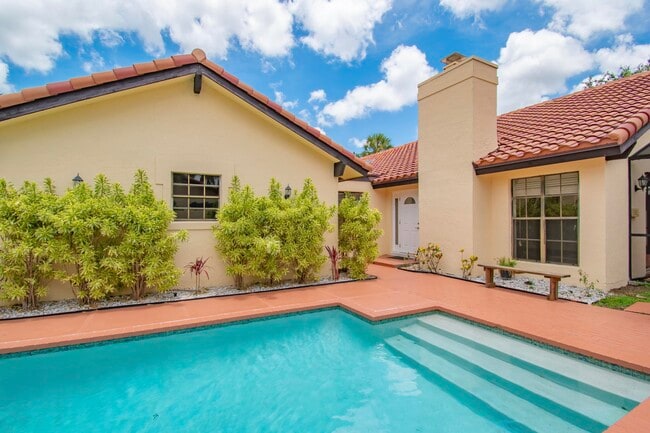 Foto del edificio - 21662 San Simeon Cir