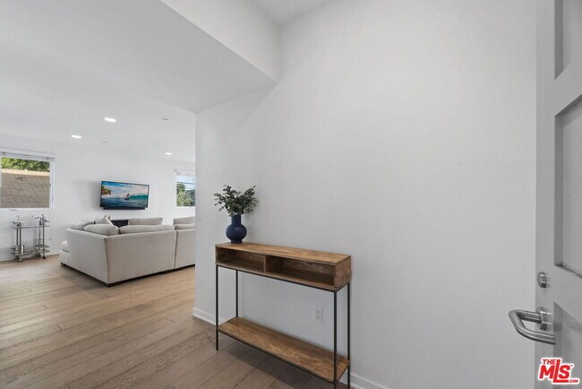 Foto del edificio - 11912 Laurelwood Dr