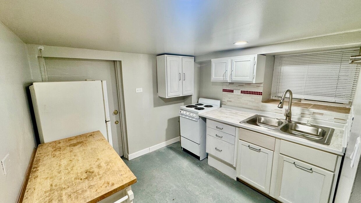 Photo - 1254 N Bosworth Ave (Chicago, IL)