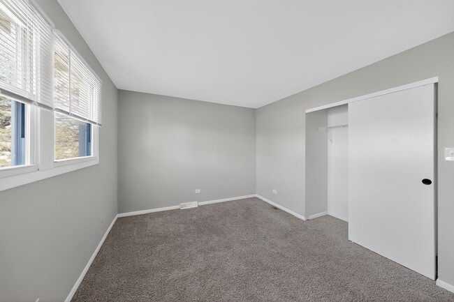 Building Photo - 6113 Spring Ln