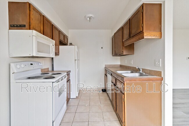 Foto del edificio - 373 Geneva St