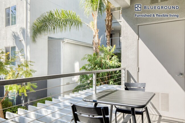 Foto del edificio - 5535 Westlawn Ave