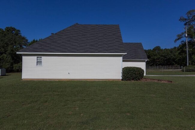 Building Photo - 4289 Smith Rd SW