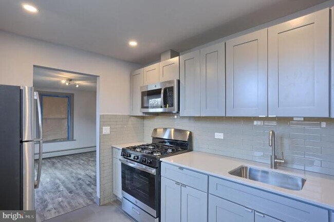 Building Photo - 2 bedroom in Port Carbon PA 17965