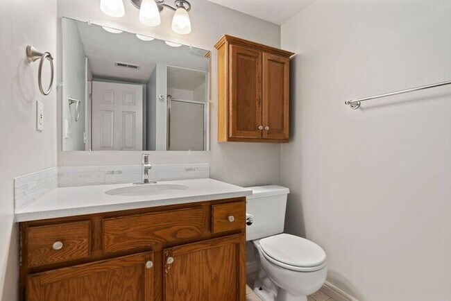 Building Photo - Amazing Single Family Home for Rent in Cen...
