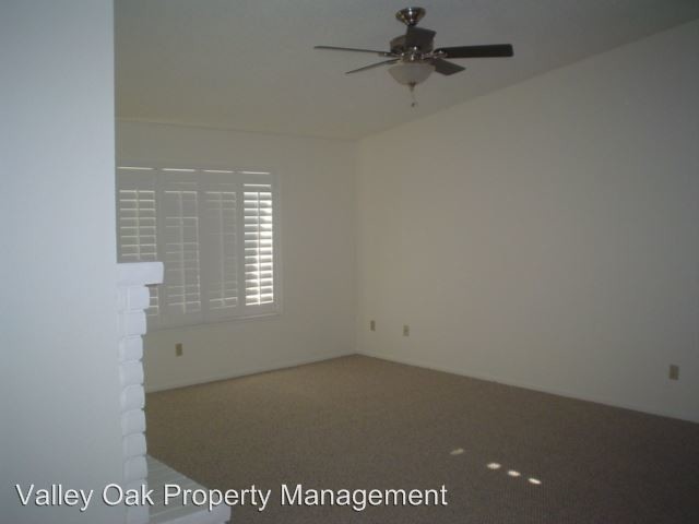 Building Photo - 3 br, 2 bath House - 2017 Star Oak Avenue
