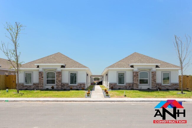 Building Photo - 1025 N Blair Ave